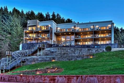 allyn house depoe bay.
